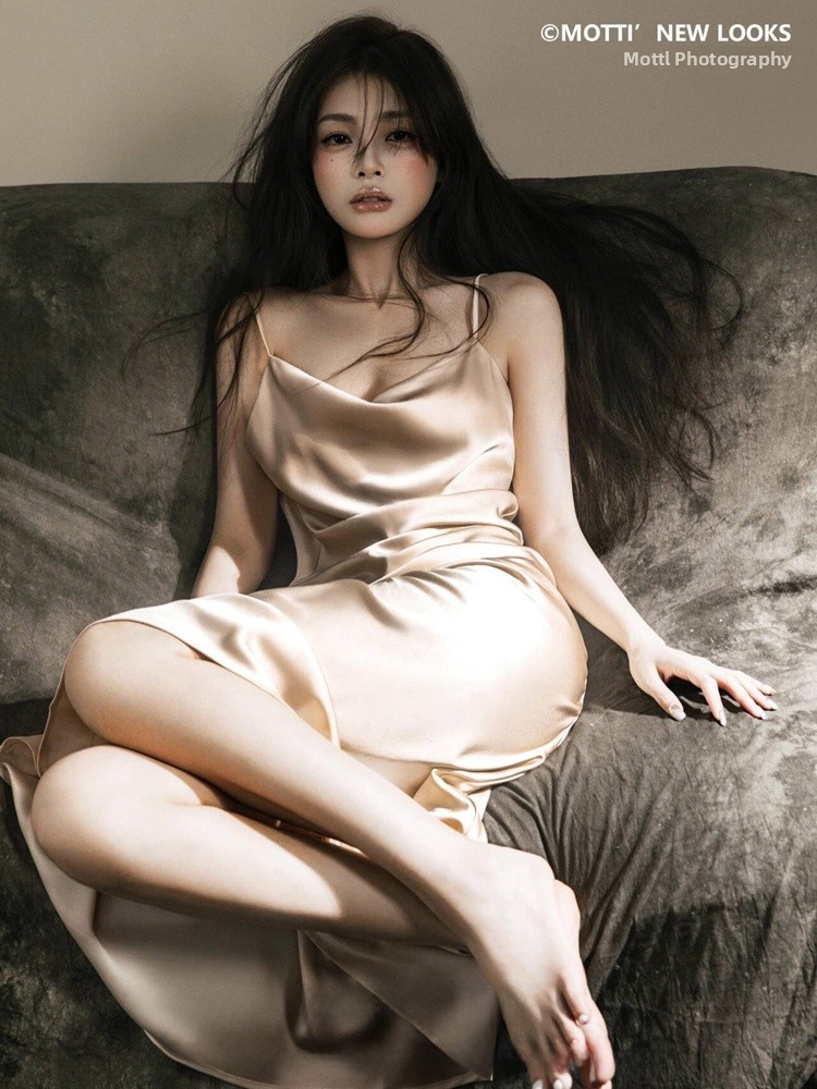 Photography Lighting - 2026年新作スタジオポートレート写真 冷たい雰囲気の光と影 感情表現 ホームガール パーソナルアート写真 衣装